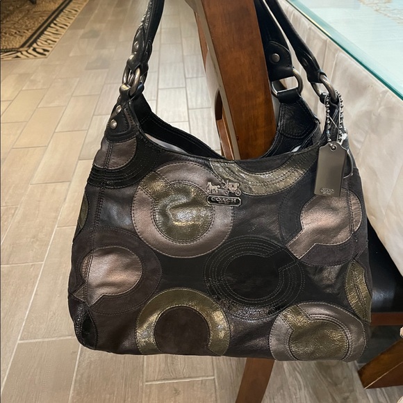 Coach - Picture 6 of 10